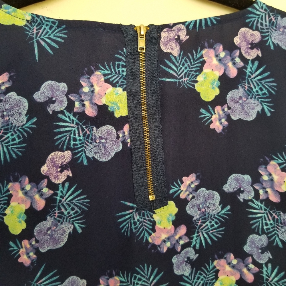 Pink Republic blue floral short sleeve blouse XS - Picture 5 of 8